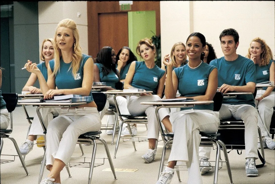 Film o stewardesach: odkryj romantyczne historie i emocje w kinie