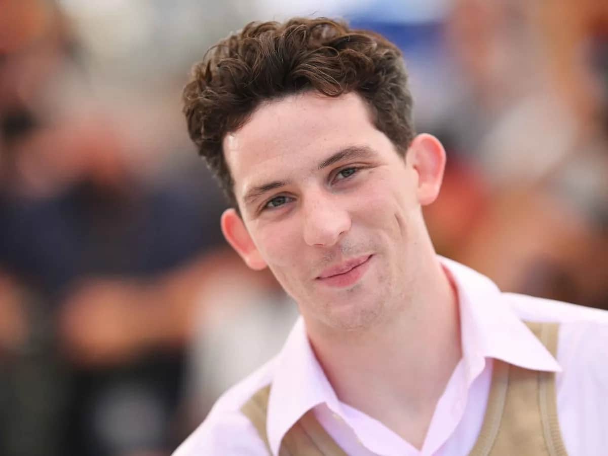 Josh O'Connor – niesamowite osiągnięcia i role utalentowanego aktora