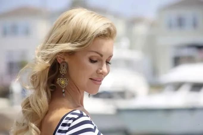 Kinga Korta z Żon Hollywood – ile lat ma ta niezwykła kobieta?